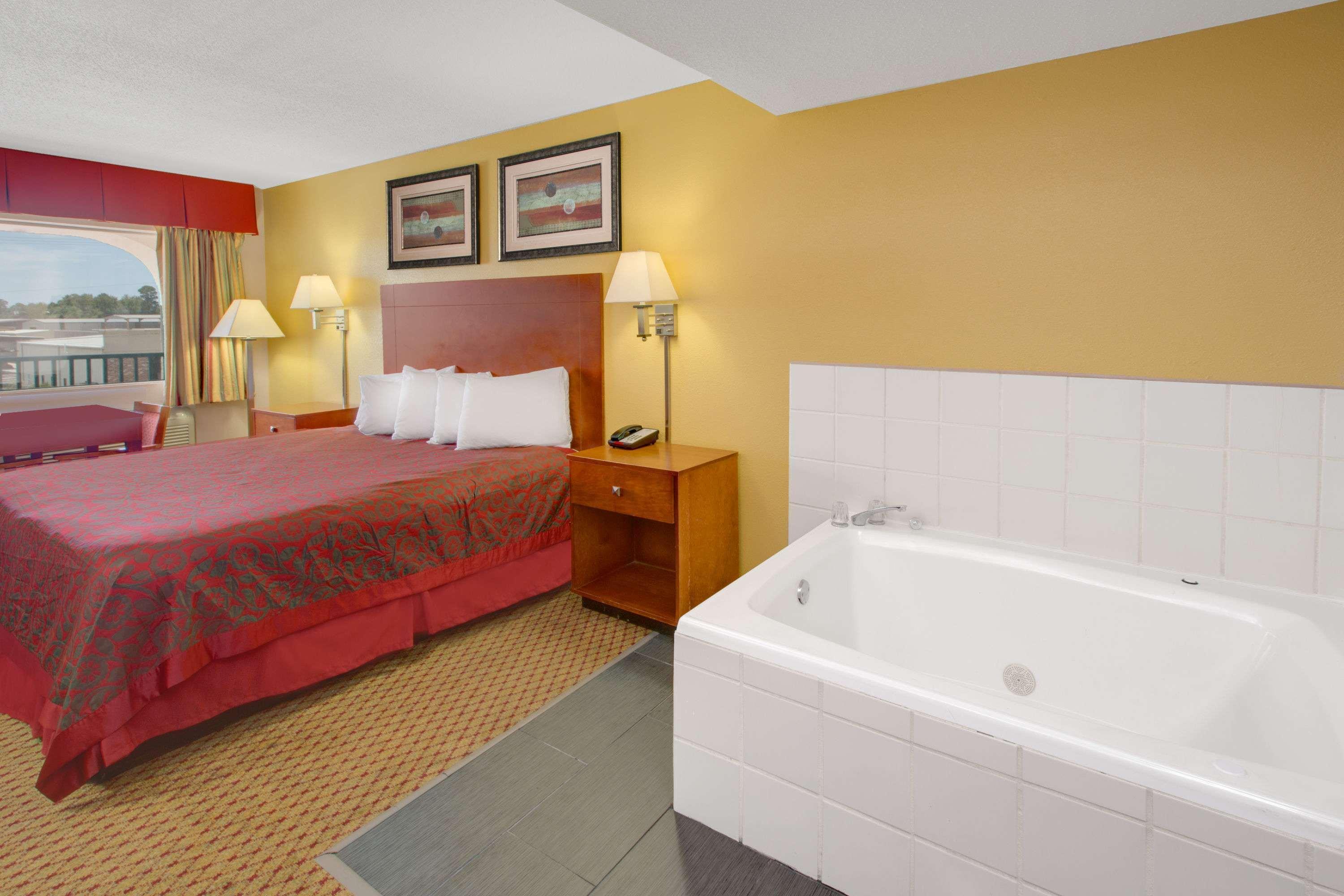 Days Inn By Wyndham גאלפורט מראה חיצוני תמונה