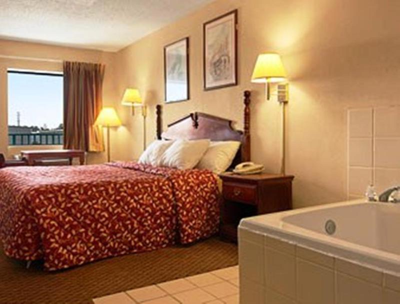 Days Inn By Wyndham גאלפורט מראה חיצוני תמונה