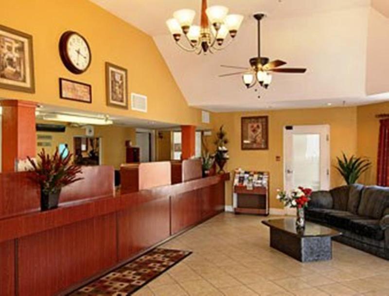 Days Inn By Wyndham גאלפורט מראה חיצוני תמונה